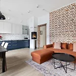 Dinbnb Apartments L Stylish Apartment - Fireplace & Balcony In City