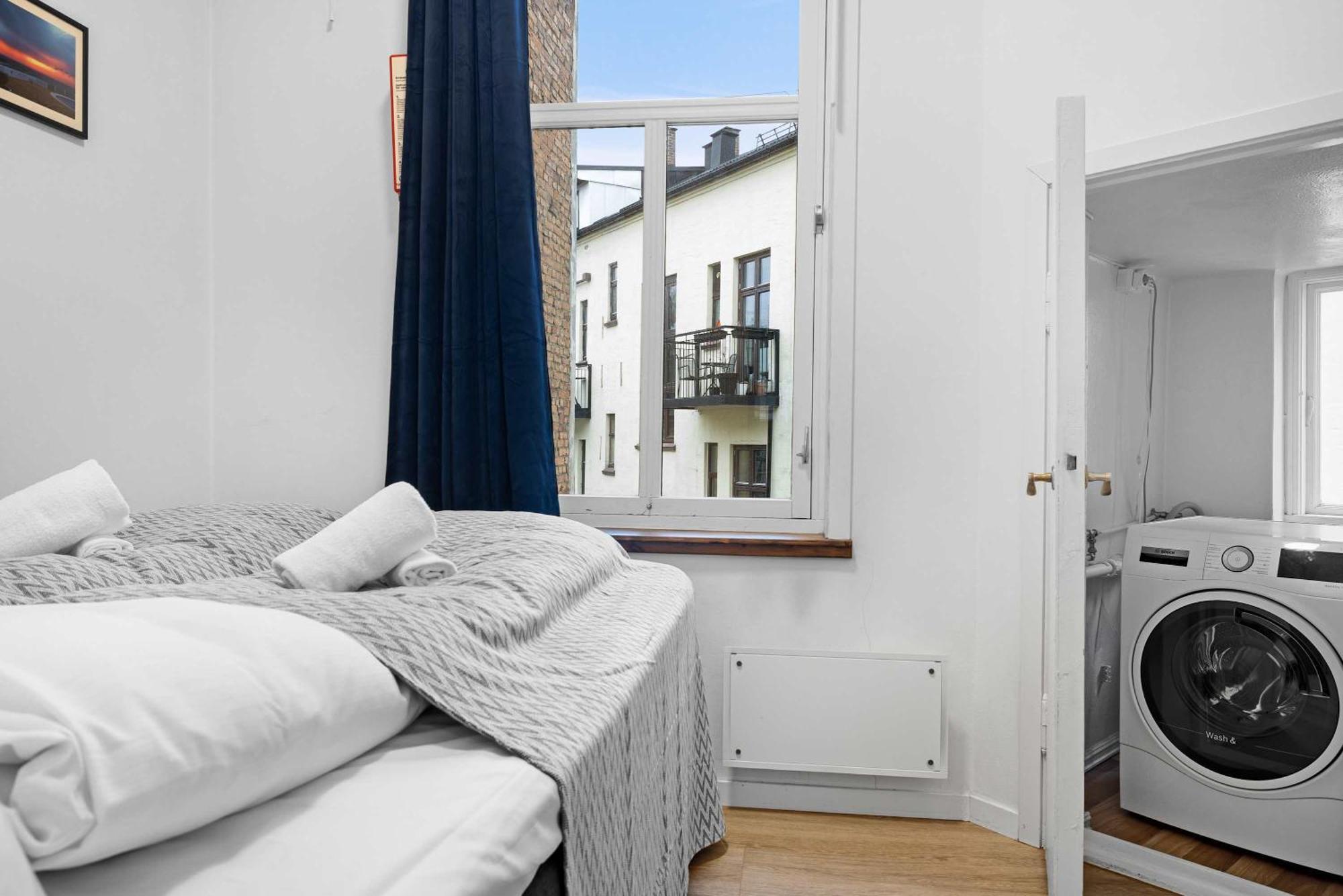 Leilighet Dinbnb L Stylish - Fireplace & Balcony In