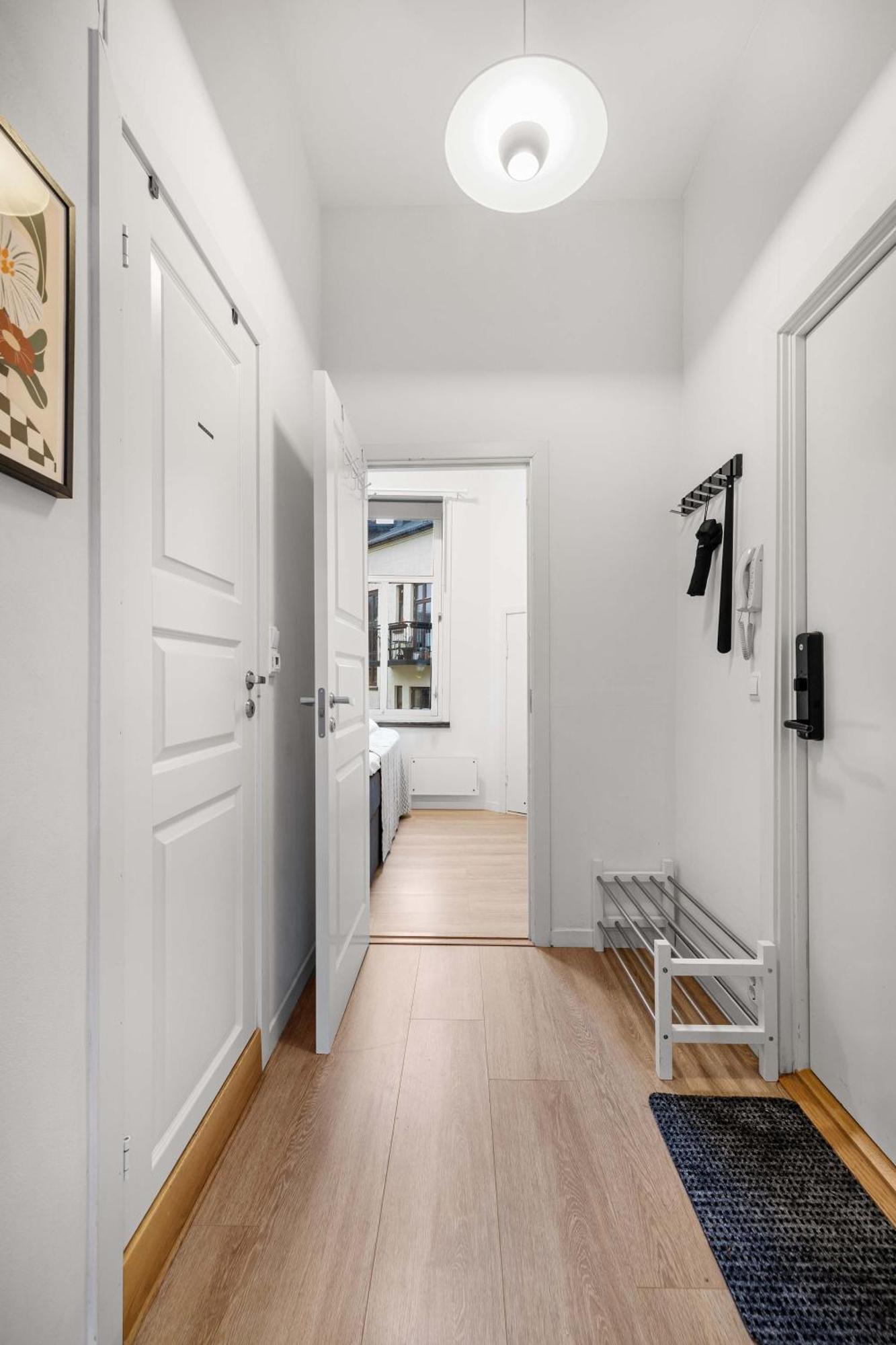 Dinbnb L Stylish - Fireplace & Balcony In Apartment *